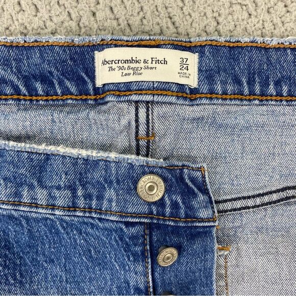 Abercrombie & Fitch Women's '90's Baggy Low Rise Denim Shorts   |  Size:  37/24 - Picture 10 of 13